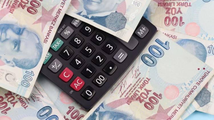 <p>Emeklilerin bayram ikramiyesi 3 bin liradan 4 bin liraya çıkarılmış, ancak düzenleme bayrama yetişmemişti.</p>