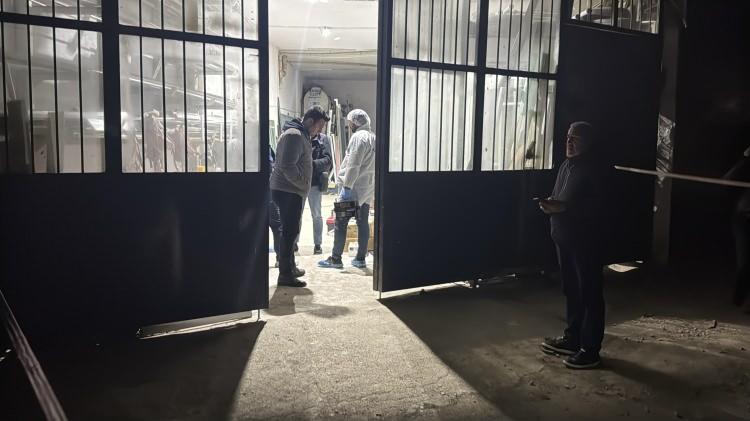 <p>Yıldız'ı evinde bulamayan yakınları, ardından iş yerine gitti.</p>