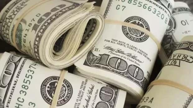 <p>Dolar/TL’deki dalgalanma, gram altındaki sert düşüşleri engelliyor.</p>