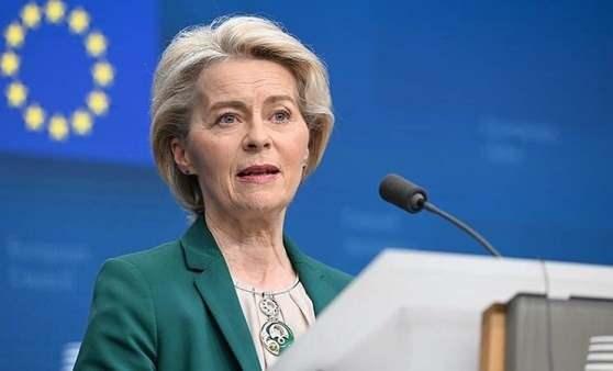 <p><span style="color:#B22222"><strong>"DESTEĞİMİZ TAM"</strong></span></p>

<p> </p>

<p><strong>Avrupa Birliği (AB) Komisyonu Başkanı Ursula von der Leyen,</strong> İsrail'e her zaman "koşulsuz destek" vereceklerini söyledi. 7 Ekim'in ardından İsrail'e "destek" ziyaretinde bulunan ilk liderlerden Von der Leyen de sivil kayıplara rağmen her seferinde <strong>"İsrail'in kendini savunma hakkına"</strong> vurgu yaptı.</p>
