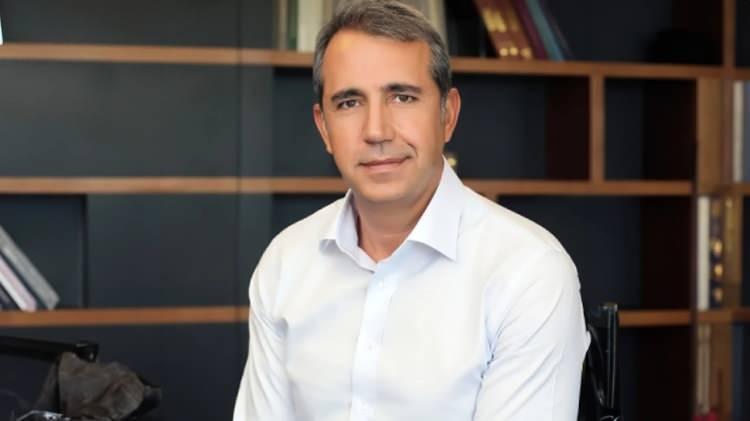 <p><strong><span style="color:#B22222">MURAT İLBAK</span> | CNBC-e'nin sahibi</strong></p>