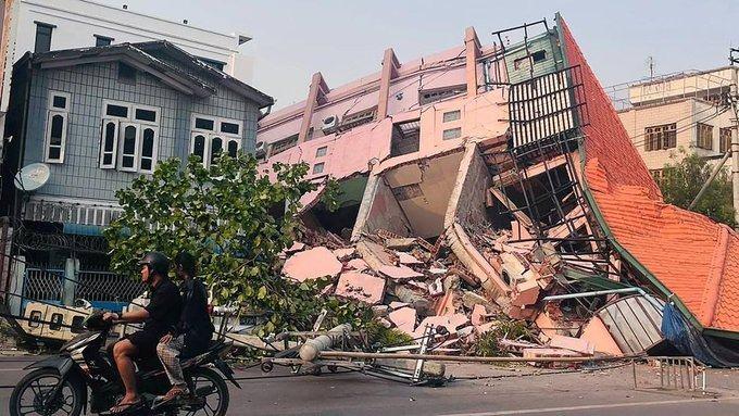 <p>Bu arada, diğer haberlere göre, depremden etkilenen Bangkok'taki yetkililer, Cuma günü şehir genelindeki binalarda 2.000'den fazla yapısal çatlak ihbarı aldıklarını söylediler. Bangkok Valisi Chadchart Sittipunt yaptığı açıklamada, "Yapımı devam eden bir binanın çökmesine rağmen, tamamlanmış binalarda yapısal bir çökme yaşanmadı" dedi.</p>