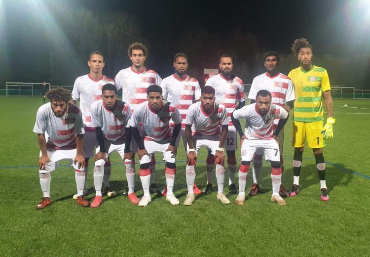 <p>Şu ana kadar play-off biletini alan tek ülke Yeni Kaledonya. 270 binlik ülkenin takımında genelde U-17 yaş kategorisindeki oyuncular ter döküyor.</p>