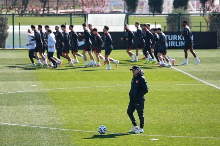 <p>3-Türkiye, grup aşamasında Hırvatistan’ı tarihinde ilk kez deplasmanda (1-0) yendi.</p>