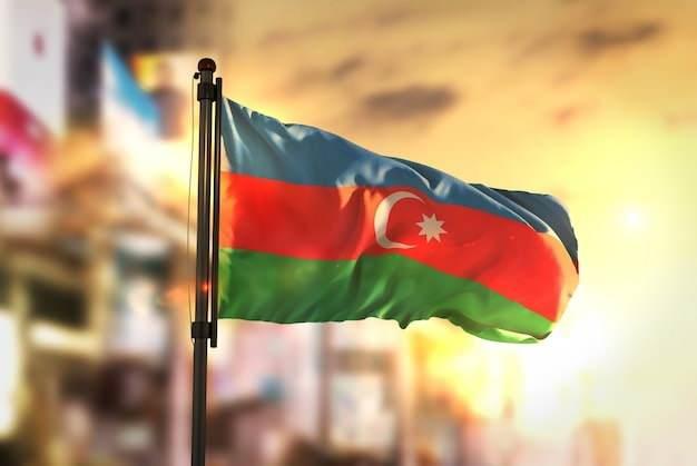 <p><span style="color:#B22222"><strong>3) AZERBAYCAN</strong></span></p>