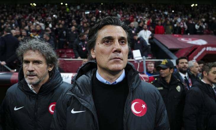 <p>İtalyan devinin teknik direktör adayları arasında A Milli Takım Teknik Direktörü Vincenzo Montella da yer aldı.</p>
