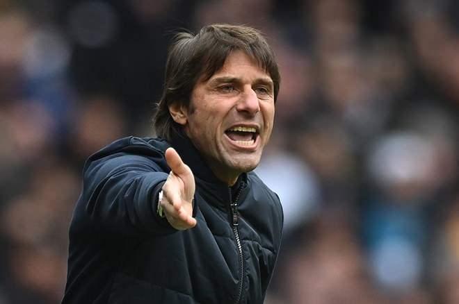 <p>* Antonio - Conte 9.00</p>