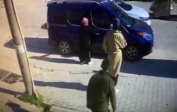 <p>Baki ile Akkuş, jandarmadaki işlemlerinin ardından sevk edildikleri adliyede çıkarıldıkları mahkeme tarafından tutuklandı.</p>