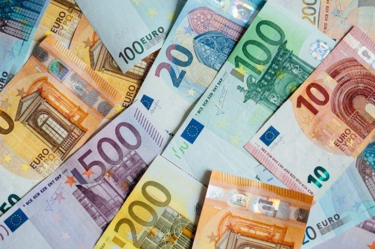 <p><strong>DİJİTAL PARA DÖNEMİ BAŞLIYOR</strong></p>
<p>Avrupa Merkez Bankası, 2019 yılında 500 Euro’luk banknotların üretimini durdurmuştu.</p>