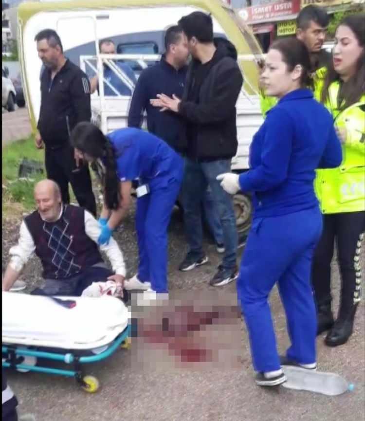 <p>Olayı gören çevredeki vatandaşların 112 Acil Çağrı Merkezi’ne ihbarı ile olay yerine çok sayıda polis ve sağlık ekibi sevk edildi.</p>
<p> </p>