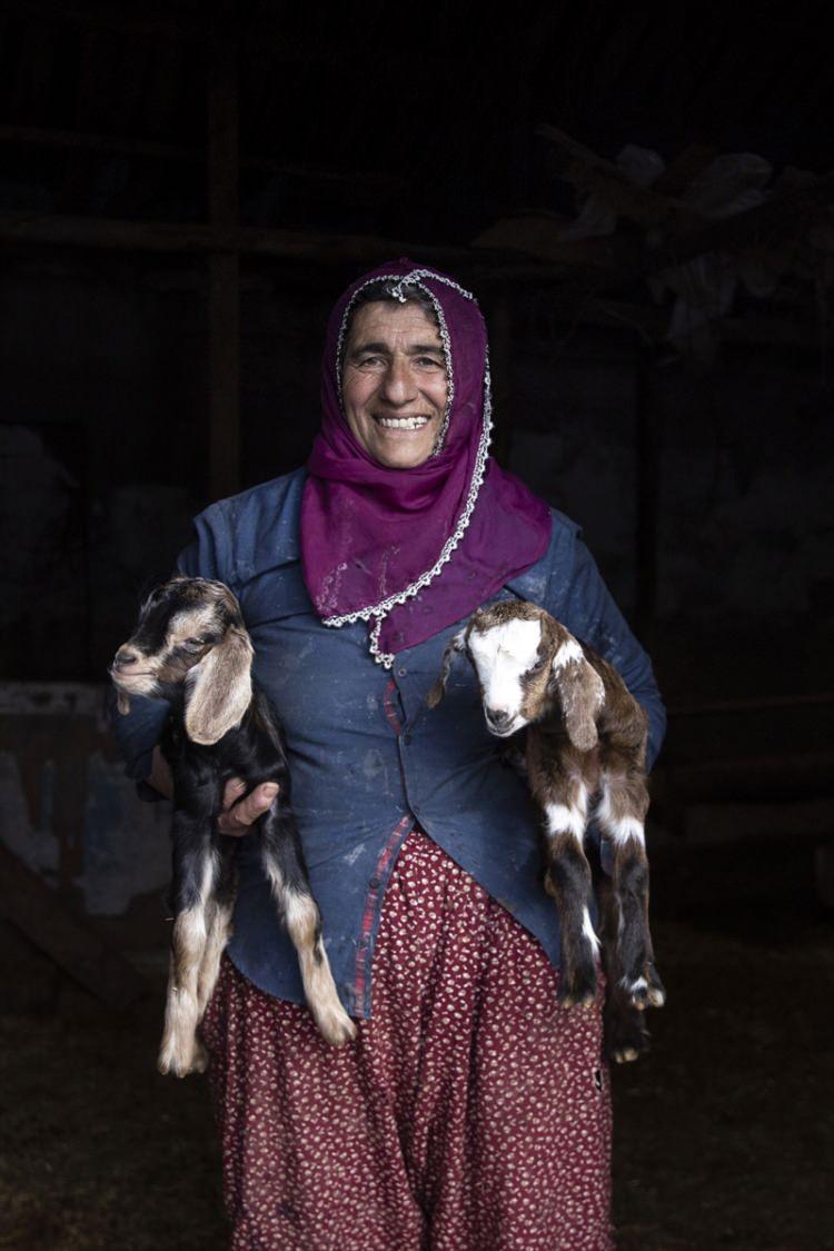 <p>Fincan Yarar da bazı keçilerin de mevsime bağlı süt miktarının azaldığını ve yavrularını doyuramadığını ifade etti. </p>