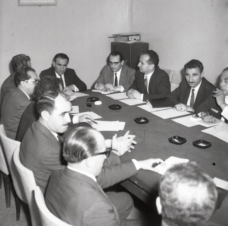 <p>Daha sonra, dış görev için açılan sınavı kazanarak ABD Pentagon'da NATO Türk Temsil Heyeti üyeliğine atanan Türkeş, bu arada ekonomi eğitimi de aldı.</p>
<p> </p>
