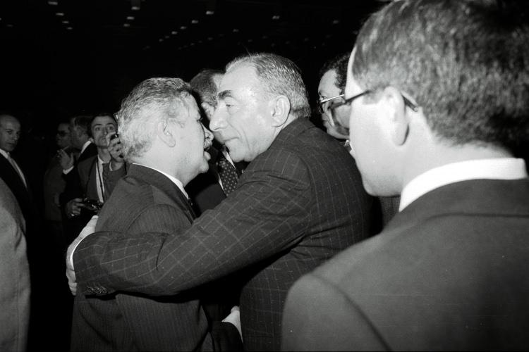 <p>1957'de Türkiye'ye dönen Türkeş, 1959'da Almanya'ya Atom ve Nükleer Okulu'na gönderildi. Alparslan Türkeş, bu okulu başarıyla bitirmesinin ardından kurmay albaylığa yükseldi.</p>
<p> </p>
