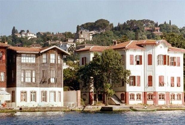 <p><strong>Boğazda bir yalı</strong></p>
