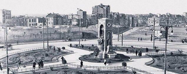 <p><strong><span style="color:#B22222">TAKSİM MEYDANI</span></strong></p>

<p> </p>
