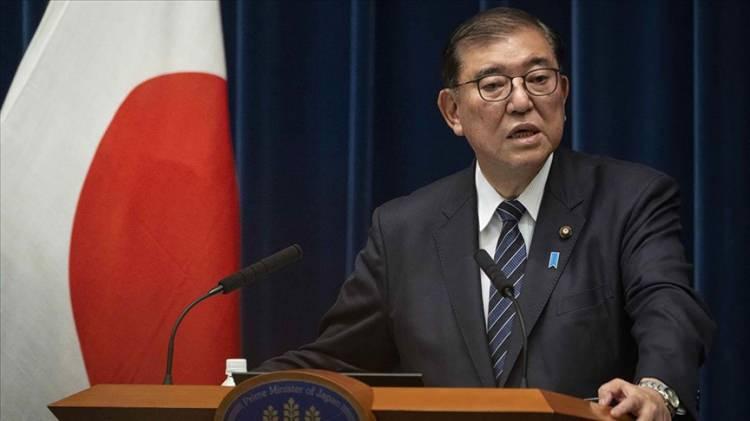<p><strong>JAPONYA</strong></p>
<p> </p>
<p>Japonya Başbakanı İşiba Şigeru, basın mensuplarına yaptığı açıklamada, Trump'ın karşılıklı tarifeler uygulama kararını "endişe verici" olarak tanımladı.</p>