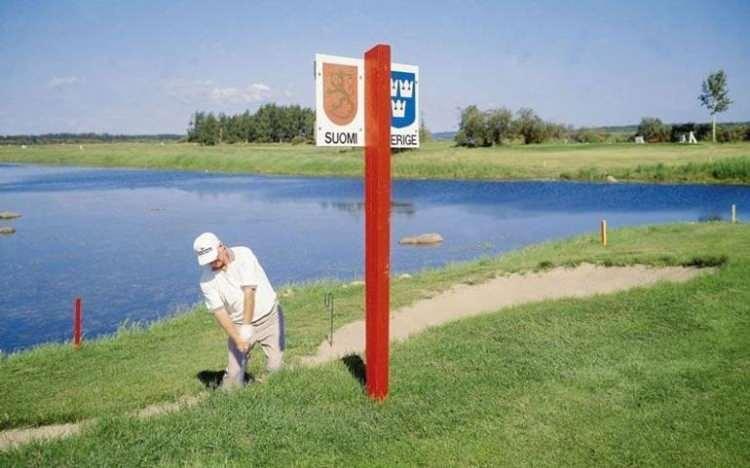 <p>Golf alanındaki ününüz sınırları aşsın istiyorsanız doğru adres İsveç ve Finlandiya sınırındaki bu ilginç golf sahası olabilir.</p>

<p> </p>

