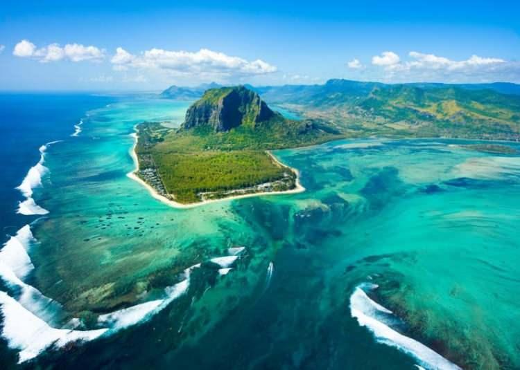 <p><strong><span style="color:#B22222">10)  MAURITIUS </span> |  YÜZDE 40</strong></p>

<p> </p>

<p>Doğu Afrika ülkesi</p>
