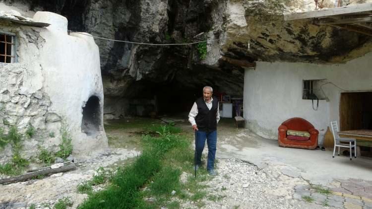 <p>İçeride kurt, tilki, kirpi, yarasa ve dağ keçisi gibi yaban hayvanlarına rastlanabiliyor.</p>
