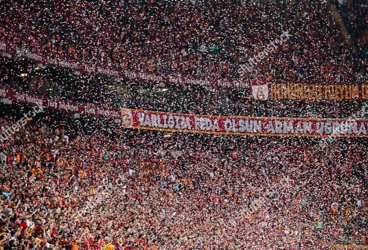 <p>14-Galatasaray (Türkiye): 35 milyon</p>
