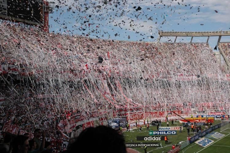 <p>18-River Plate (Arjantin): 30 milyon</p>