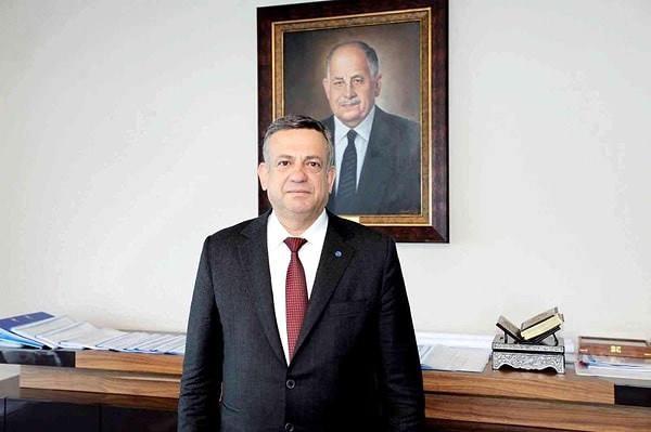 <p><strong><span style="color:#B22222">21) ALİ ERDEMOĞLU - 65 yaşında</span> | 1,8 MİLYAR DOLAR</strong></p>
<p> </p>
<p><strong>Servet Kaynağı:</strong> Erdemoğlu Holding</p>