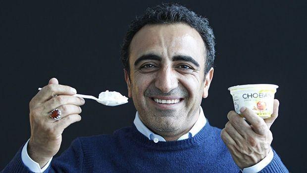 <p><strong><span style="color:#B22222">14) HAMDİ ULUKAYA - 52 yaşında </span> | 2,3 MİLYAR DOLAR</strong></p>
<p> </p>
<p><span style="color:#B22222"><strong>Listeye yeni eklendi</strong></span></p>
<p><strong>Servet Kaynağı: </strong>Chobani</p>