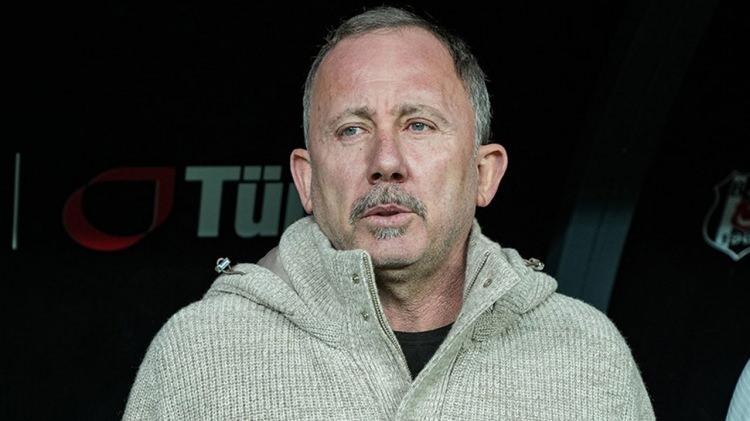 <p><strong>* Sergen Yalçın</strong></p>

<p><strong>* Yaş: 52<br />
<br />
*** </strong><strong>Çalıştırdığı takımlar: Gaziantepspor, Sivasspor, Kayserispor, Eskişehirspor, Konyaspor, Alanyaspor, Yeni Malatyaspor, Beşiktaş, Antalyaspor.</strong></p>
