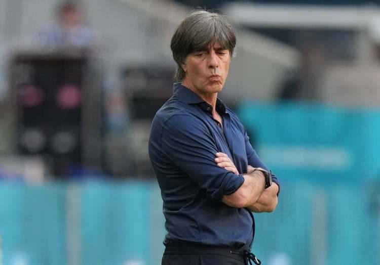 <p>* Joachim Löw (Almanya)<br />
<br />
* Yaş: 65<br />
<br />
* Çalıştırdığı önemli takımlar: Stuttgart, <strong>Fenerbahçe,</strong>  Almanya Milli Takımı.</p>
