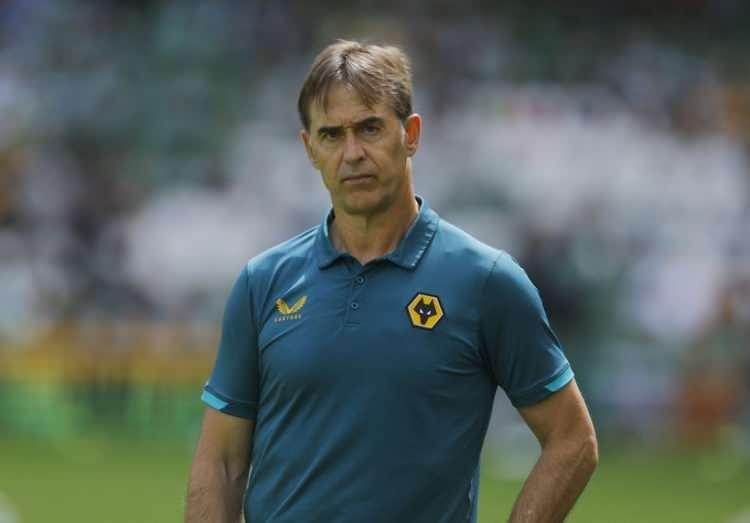 <p>* Julen Lopetegui (İspanya)<br />
<br />
* Yaş: 58<br />
<br />
*** Çalıştırdığı önemli takımlar:  Porto, İspanya Milli Takımı, Real Madrid, Sevilla, West Ham United.</p>
