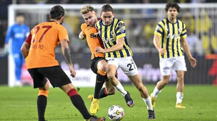 <p>Fenerbahçe ile Galatasaray, 402 maçın sığdığı rekabette 19 ayrı statta karşılaştı.</p>
