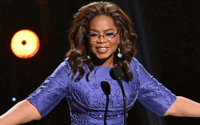 <p><strong>4. OPRAH WINFREY (SUNUCU, YAPIMCI):</strong></p>
<p>Serveti: 3 milyar dolar</p>