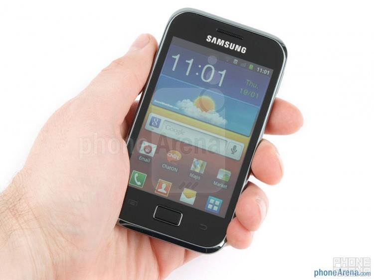 <p><strong>Samsung Galaxy Ace Plus</strong></p>
