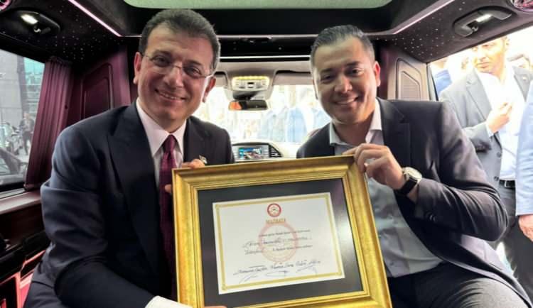 <p><strong><span style="color:rgb(178, 34, 34)">“REKLAM PANOSU İŞİNİN İLBAK'LARA DEVREDİLDİĞİNİ AĞABEY SUBAŞI AÇIKLAMIŞTI”</span></strong></p>
<p> </p>
<p>Narman'ın reklam panosu işinin Subaşı ailesinden İlbak'lara devredildiğine ilişkin daha önce soruşturma kapsamında tutuklanan reklamcı Eyüp Subaşı'nın ağabeyi Osman Subaşı da tanık' sıfatıyla verdiği ifadede dile getirmişti.</p>