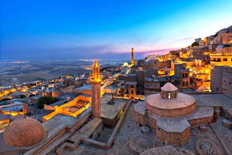 <p><strong>MİDYAT (MARDİN):</strong></p>

<p> </p>

<p>NÜFUS 122.308</p>
