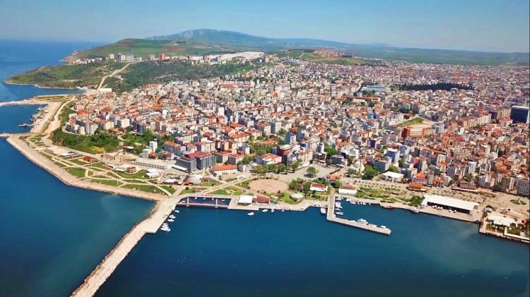 <p><strong>BANDIRMA (BALIKESİR): </strong></p>
<p> </p>
<p>NÜFUS 166.836</p>
