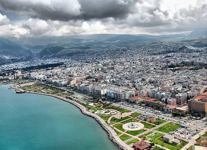 <p><strong>İSKENDERUN (HATAY):</strong></p>
<p> </p>
<p>NÜFUS 227.498</p>