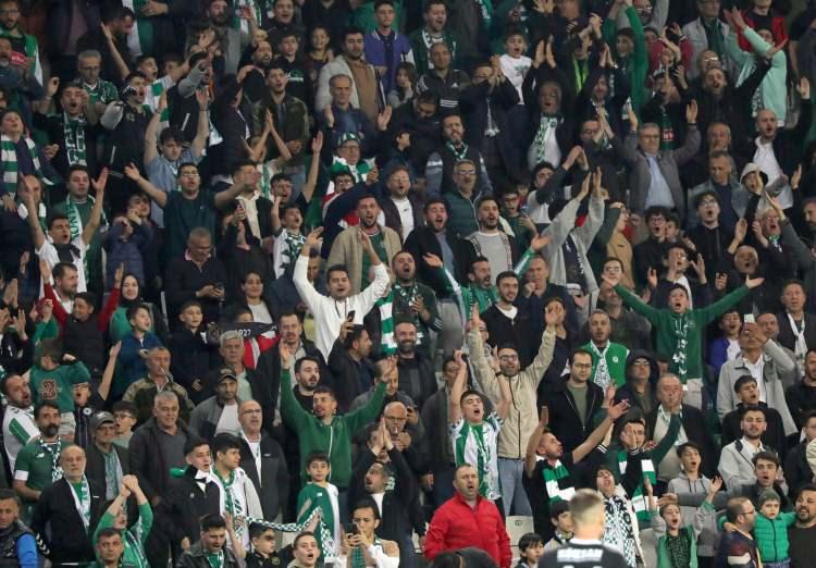 <p>13-Konyaspor (45 puan)</p>