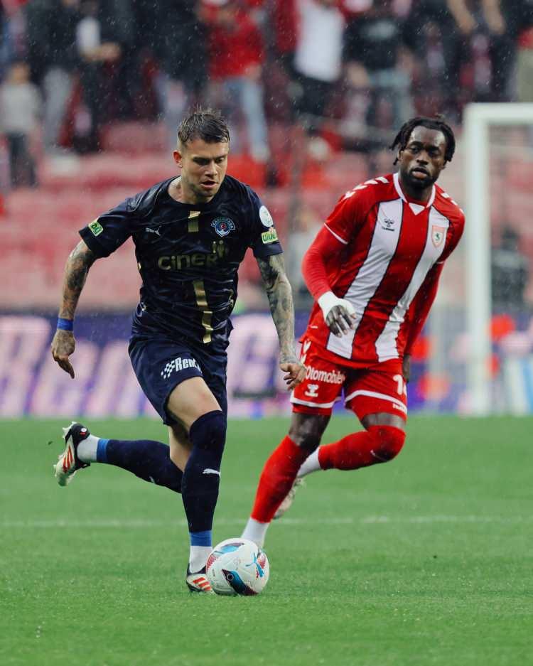 <p>4-Samsunspor (62 puan)</p>