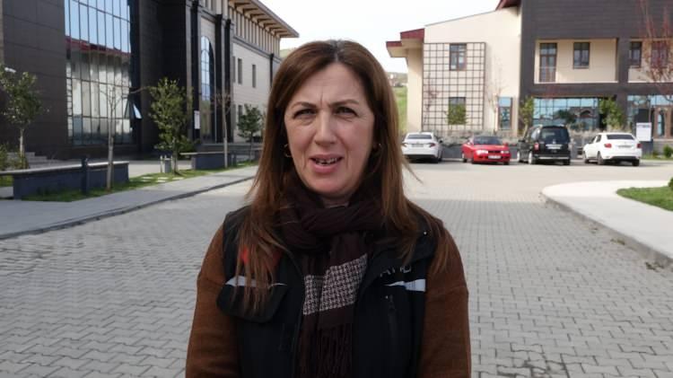 <p><strong>AFAD Şube Müdürü, Jeofizik Mühendisi Nermin Baki Yılmaz,</strong> insanların can ve mal güvenliğinin tehlike altında olduğu alanlarda proje çalışmaları yürüttüklerini söyledi. </p>
