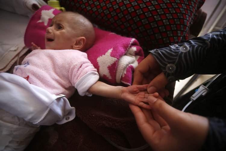 <p>Hamas ise "İsrail'in verdiği sözlere uymadığını ve ateşkese arabulucu ülkelerin gözü önünde sorumluluklarını yerine getirmeyerek Gazze Şeridi'nde Filistin halkına karşı soykırımı yeniden başlattığını" açıkladı.</p>

<p> </p>
