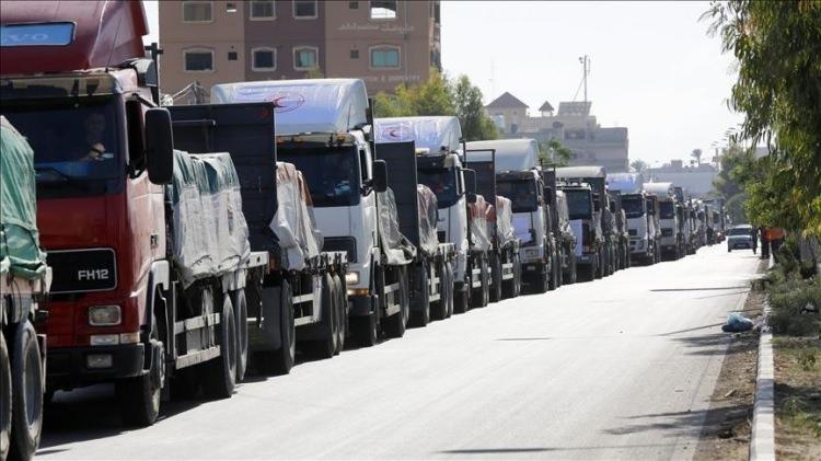 <p>İsrail, Gazze'de ateşkes ve esir takası anlaşmasının birinci aşamasının sona ermesinin ardından 2 Mart'ta Gazze Şeridi'ne insani yardım girişlerini durdurmuştu.</p>