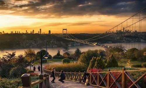 <p><span style="color:#B22222"><strong>İSTANBUL ANADOLU YAKASI AKARYAKIT FİYATLARI</strong></span></p>
