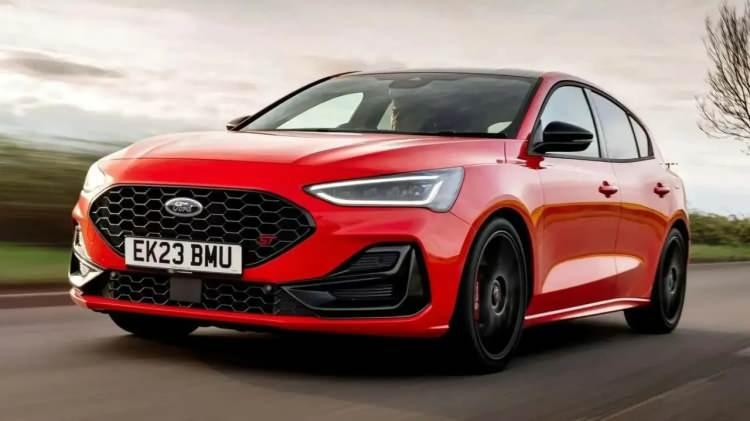 <p><strong>15. Ford Focus Sedan 1.5L EcoBlue Otomatik – 1.504.900 TL</strong></p>
<p> </p>
