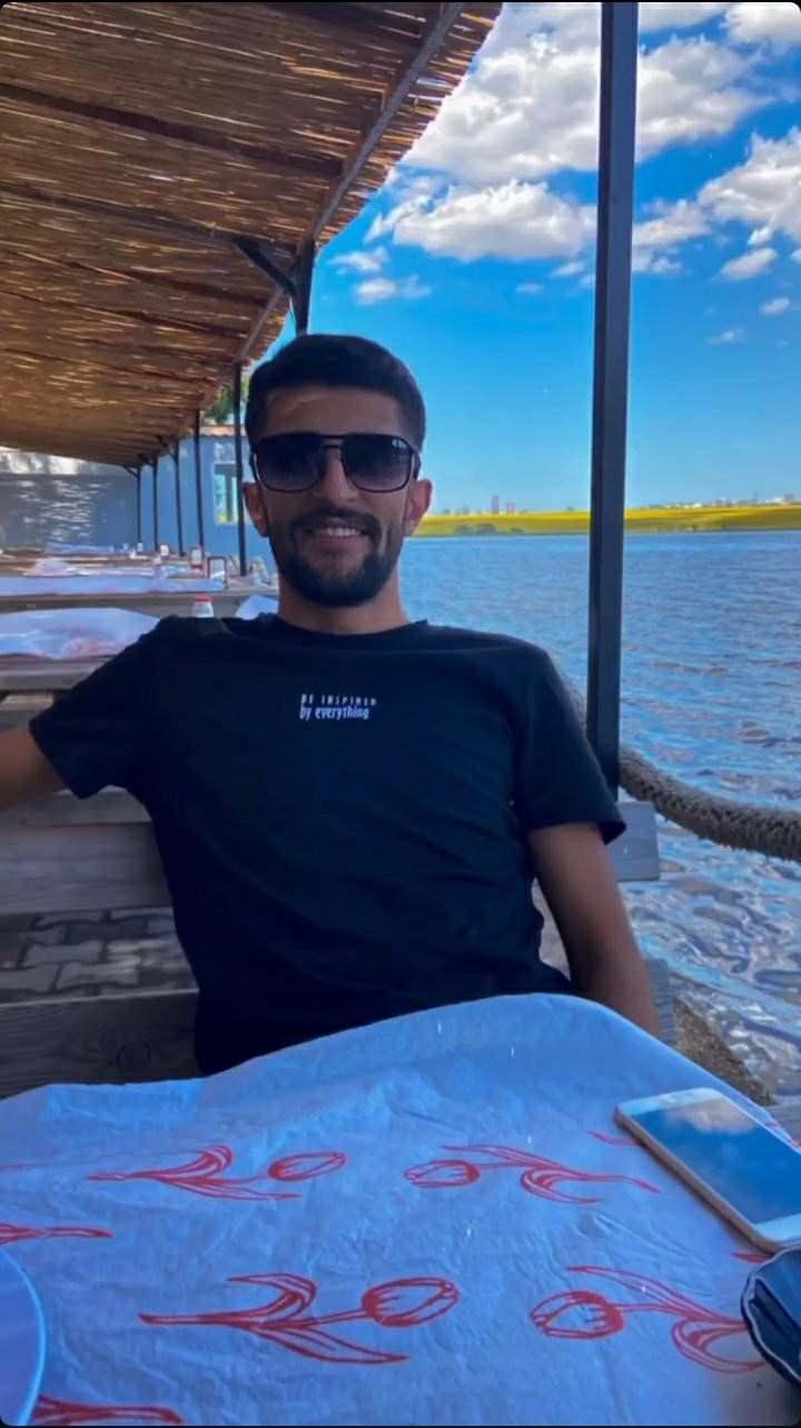 <p>Kararda şu ifadeler yer aldı: </p>

<p><strong>"Sanıkların mevcut delil durumu, celse arasında dosyaya sunulan bilirkişi raporu, atılı suçun vasıf ve mahiyetinin değişme ihtimali ve tutuklulukta geçen süre dikkate alınarak sanıkların ayrı ayrı tahliyelerine."</strong></p>

<p> </p>
