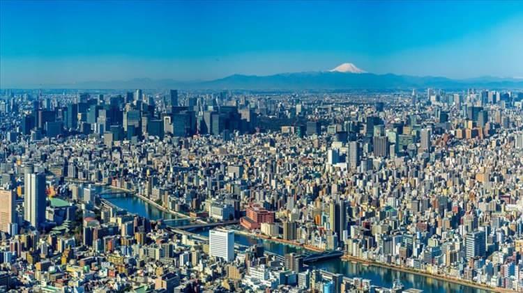 <p>17 - Tokyo (Japonya)</p>

<p>Milyoner sayısı: 292 bin 300</p>

<p>Milyarder sayısı: 18</p>
