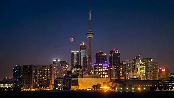 <p>15 - Toronto (Kanada)</p>

<p>Milyoner sayısı: 108 bin 400</p>

<p>Milyarder sayısı: 82</p>
