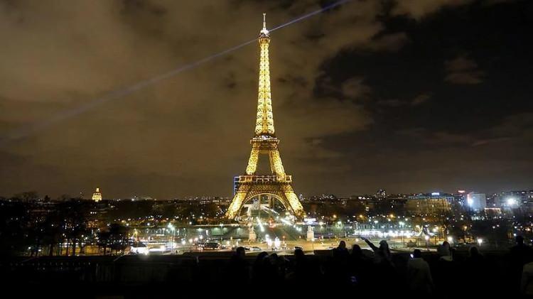 <p>12 - Paris (Fransa)</p>

<p>Milyoner sayısı: 160 bin 100</p>

<p>Milyarder sayısı: 22</p>
