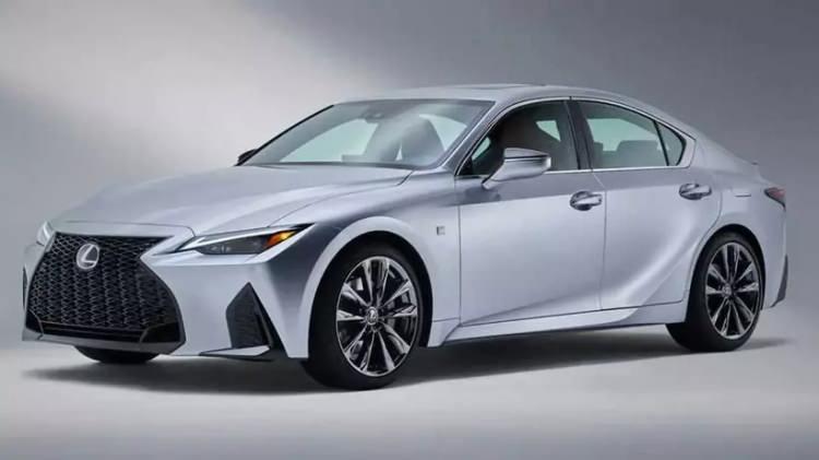 <p><strong>7. Lexus IS – % 9,0</strong></p>
<p> </p>