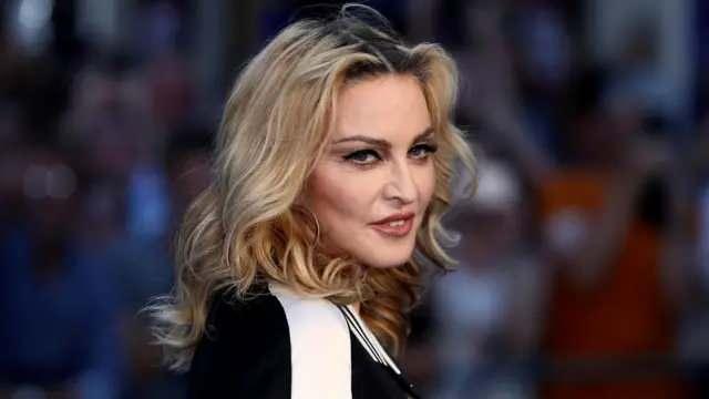 <p><strong><span style="color:#B22222">MADONNA</span>  |  İSRAİL</strong></p>

<p> </p>

<p><strong>Şarkıcı</strong></p>
